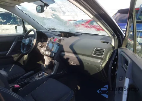 2016 Subaru Forester 2.5I Premium z USA, uszkodzony, nr VIN JF2SJADC6GH426675